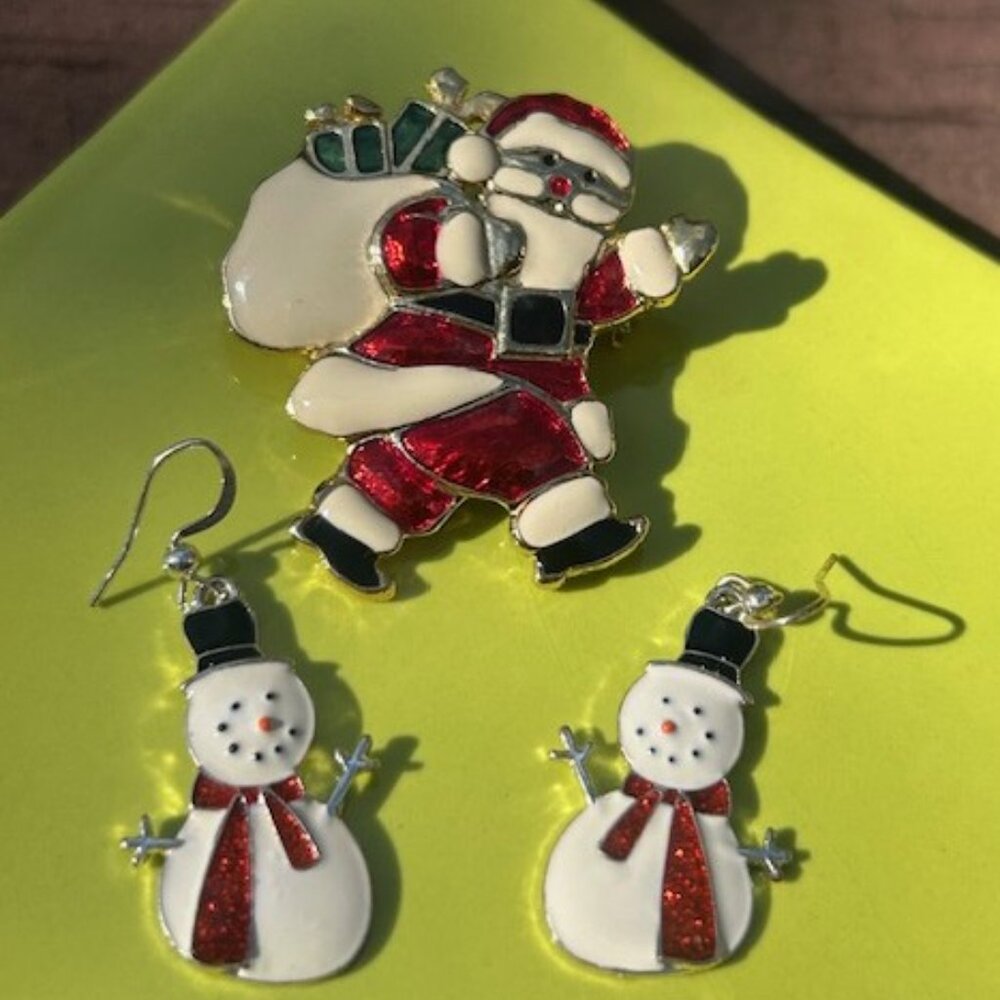 HOLIDAY🎄🎄SANTA Enamel Brooch and SNOWMAN Earrings